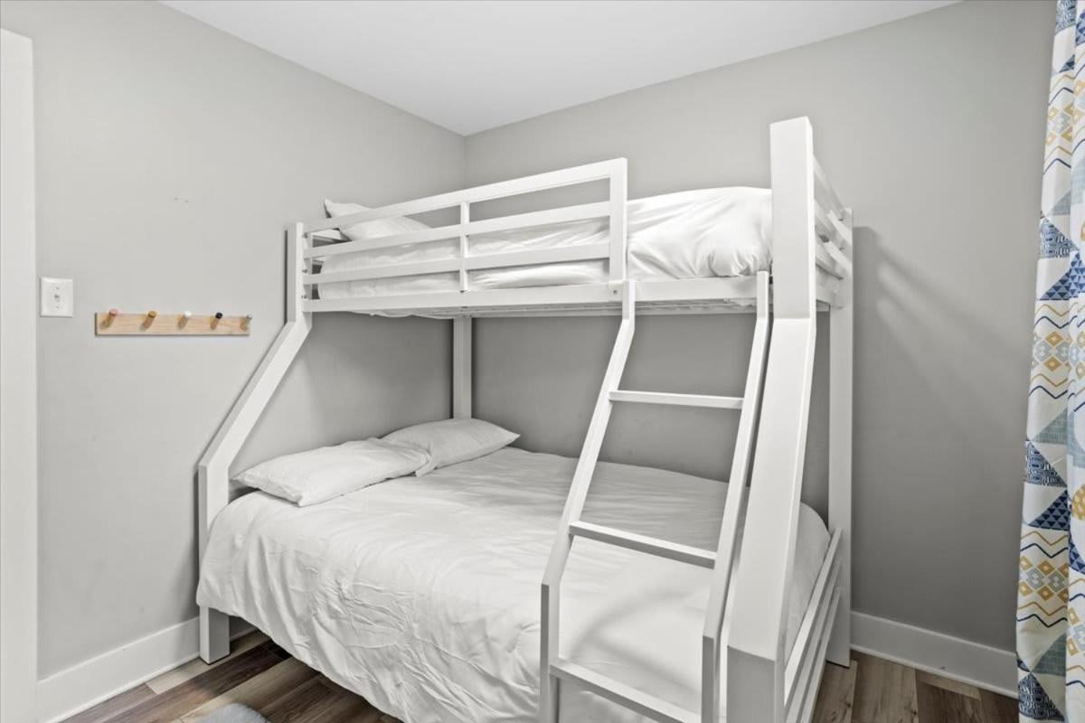 Ranch Home Gem 5Br Home Sleeps 12 With Game Room 걸프포트 외부 사진